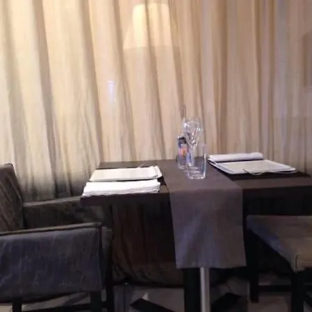 Restaurant Besson La Taverne Hotel Castelnau-de-Levis